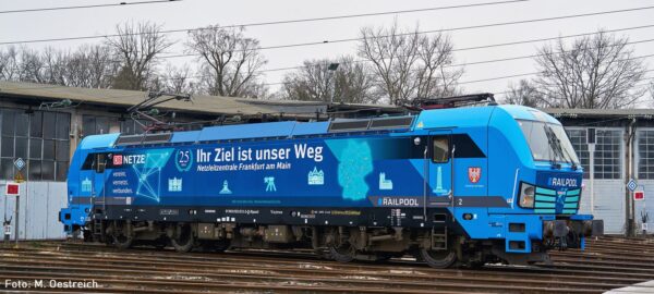 Electric locomotive BR 193 813 Vectron Railpool/DB Netze Ep.VI, AC