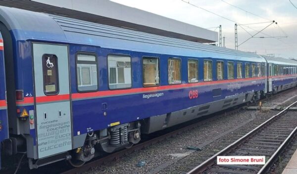 Couchette coach Bbcmvz ÖBB nightjet, Ep.VI, with wheelchair compartment