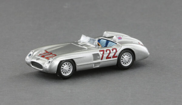 Mercedes Benz 300 SLR Roadster, No.722 silber, 2 K-Stützen