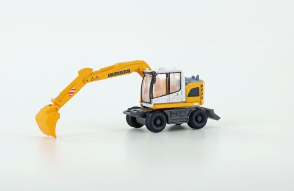 Liebherr Compact excavator w. backhoe bucket