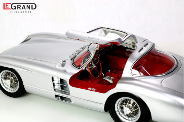 LEGRAND Mercedes-Benz 300 SLR "Uhlenhaut Coupé" 1/8 kit red – Bild 7