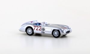 Mercedes Benz 300 SLR Roadster, No.722 silver, 2 K supports
