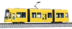 Moderner Straßenbahn-Triebwagen,Ep.V-VI, gelb