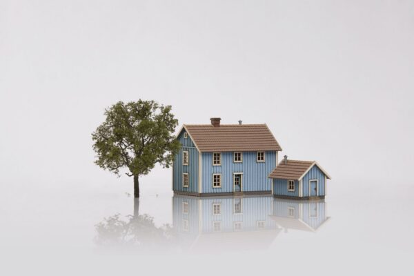 LaserCut building kit Lyngstad gard, light blue