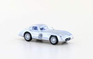 Mercedes Benz 300 SLR Uhlenhaut Coupe, silber, blau - 1/87