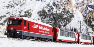 Glacier Express Ge 4/4 III + 2 RhB passenger coaches, Ep.VI