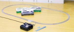 M1 track oval with concrete sleepers and speed controller